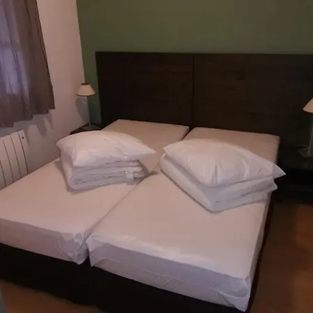 J De Balnea E N02 - 2p6